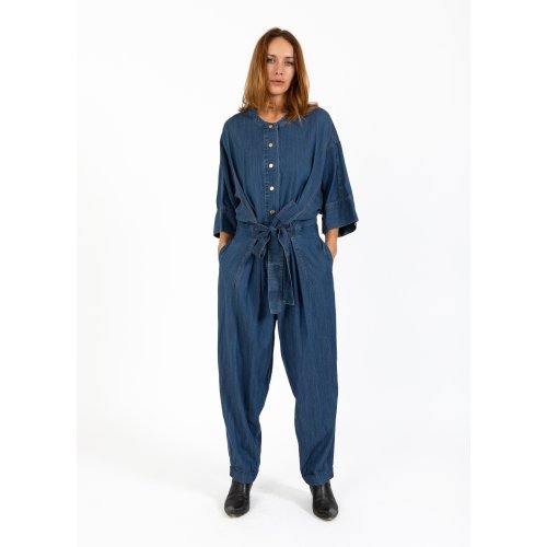 Pantssuit