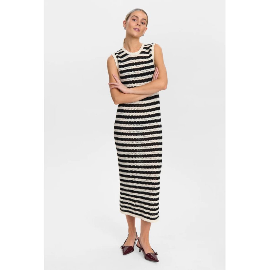 Villia Dress
